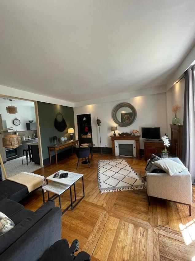 Appartement La Couronne Сарла-ла-Канеда Екстер'єр фото